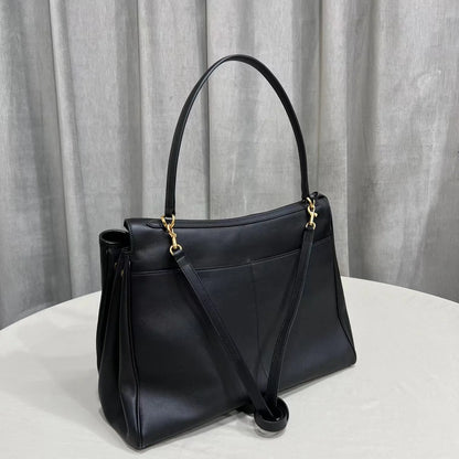 Sac à main femme noir structuré avec rabat et anse – Meliva