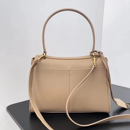 Sac à main femme noir structuré avec rabat et anse – Meliva